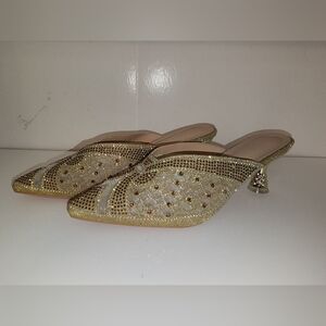 Slippers/heels Size 42 Womens, Gold‎ Color